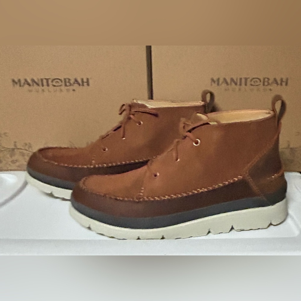 Manitobah Men’s Mesa Chukka Light Weight Boots Size 12